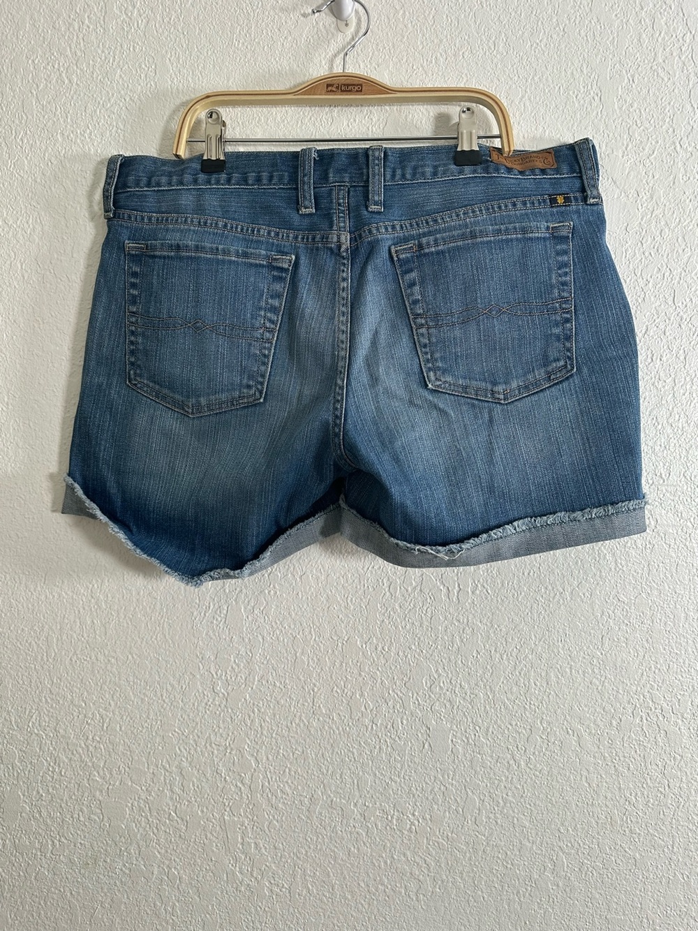 Lucky Brand Abbey Short Embroidered Denim Shorts Size 10/30 - Picture 2 of 10